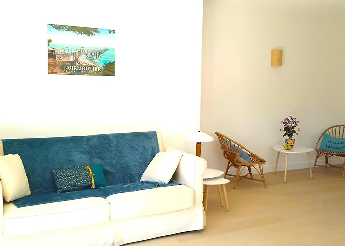 Casa de Férias Maison Cosy, Renovee, Proche Et Centre, Jardin, Animaux Bienvenus - Fr-1-652-19 *